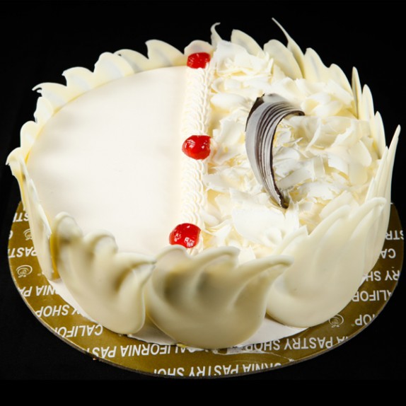 White Forest Cake(1kg)