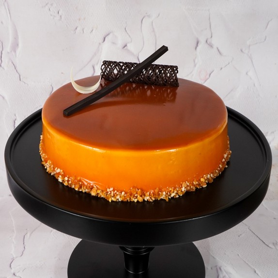 Salted Caramel Cake (1KG)
